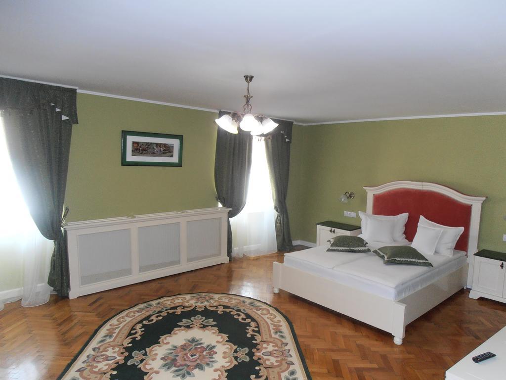 Zum Weissen Lamm Residence Σίμπιου Εξωτερικό φωτογραφία